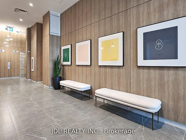 81 Wellesley St E #2101 — Photo 3