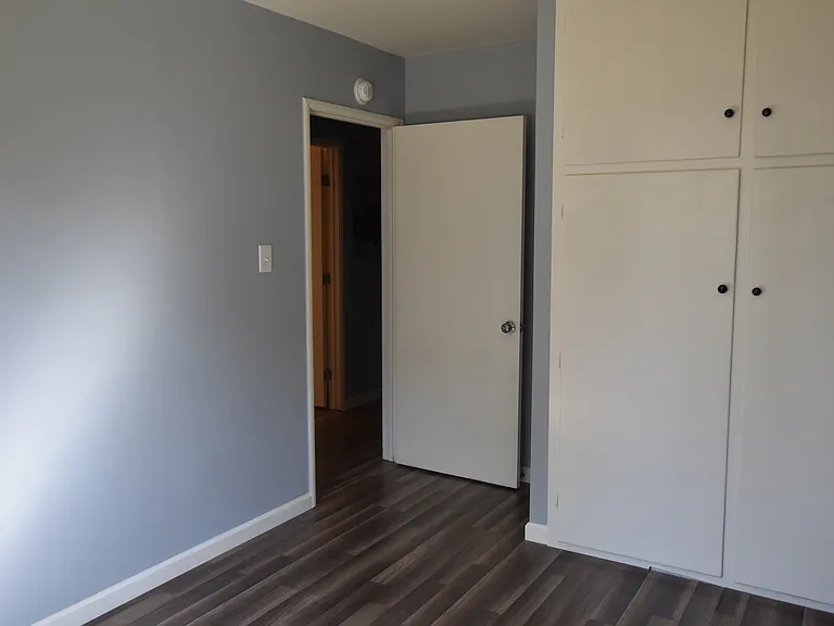 1019 Caldwell Ave — Photo 7