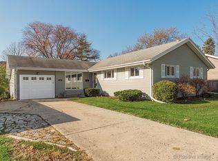 302 S Beverly St, Wheaton, IL 60187