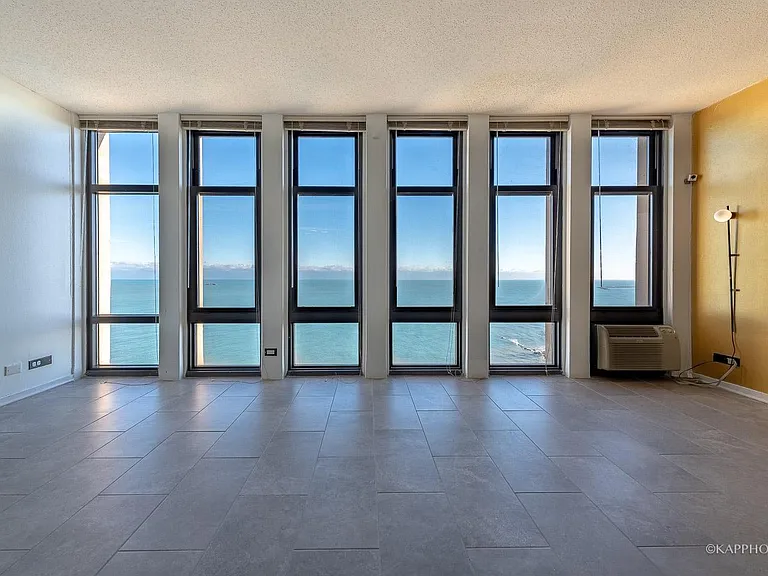 6700 S South Shore Dr #22B — Photo 8