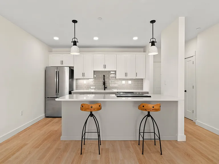 301 North Ave #5 — Photo 8