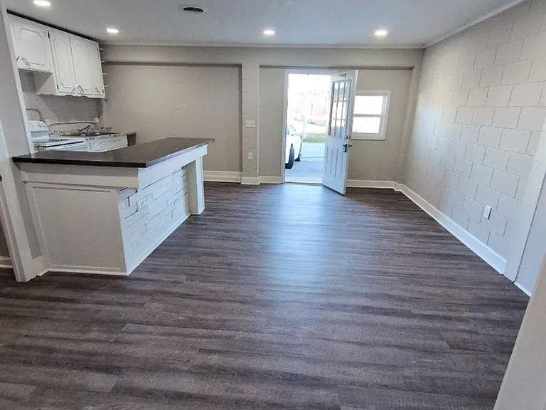626 Power St — Photo 36