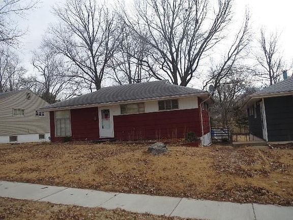 2nd image of 7812 Dartmoor Dr