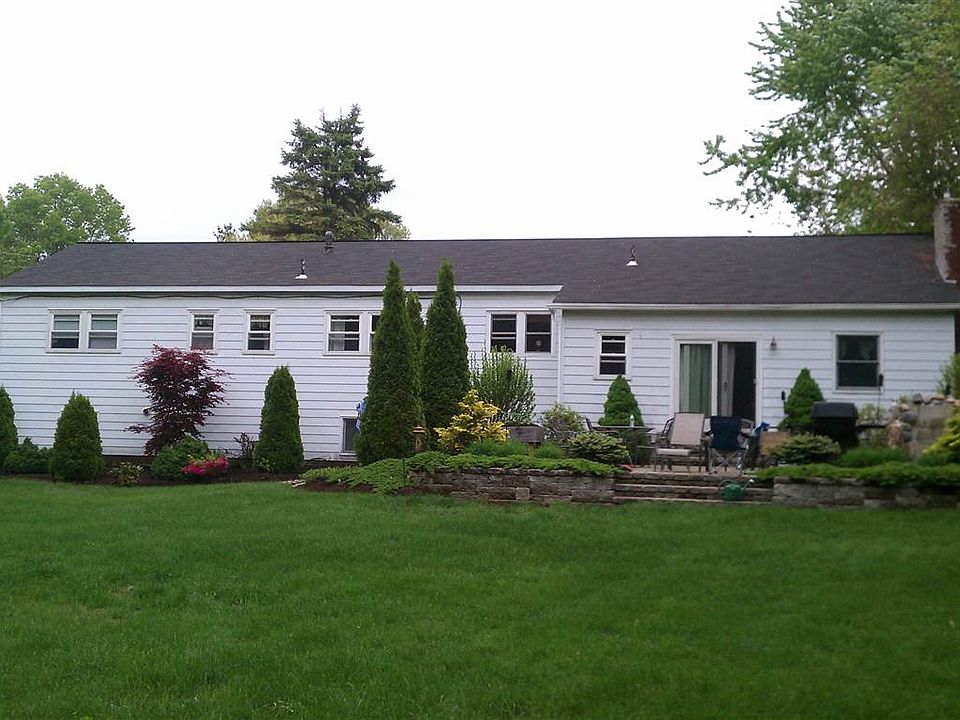1st image of 29 Valdepenas Ln