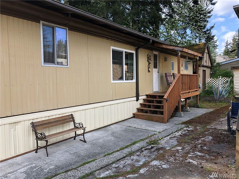 1st image of 5717 186th Pl SW Unit 11