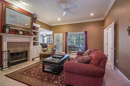 3rd image of 13315 Carriage Cir