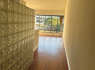 210 Lille Ln APT 305, Newport Beach, CA 92663