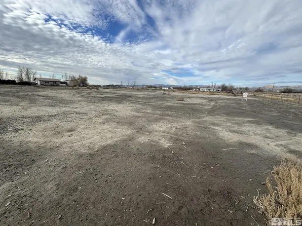 1 Cody Ct, Lovelock, NV 89419