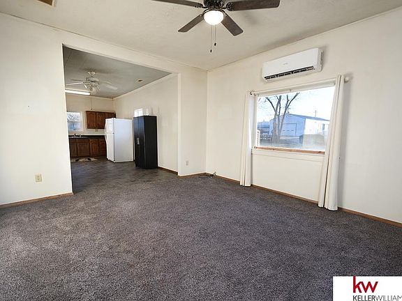 3rd image of 604 3rd St