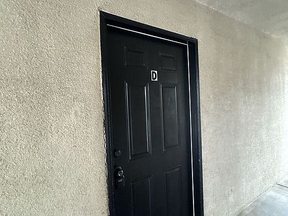 2nd image of 524 S Encina St APT D