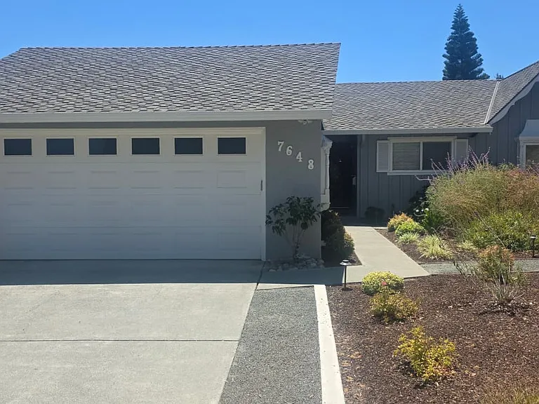 7648 Newcastle Dr — Photo 12