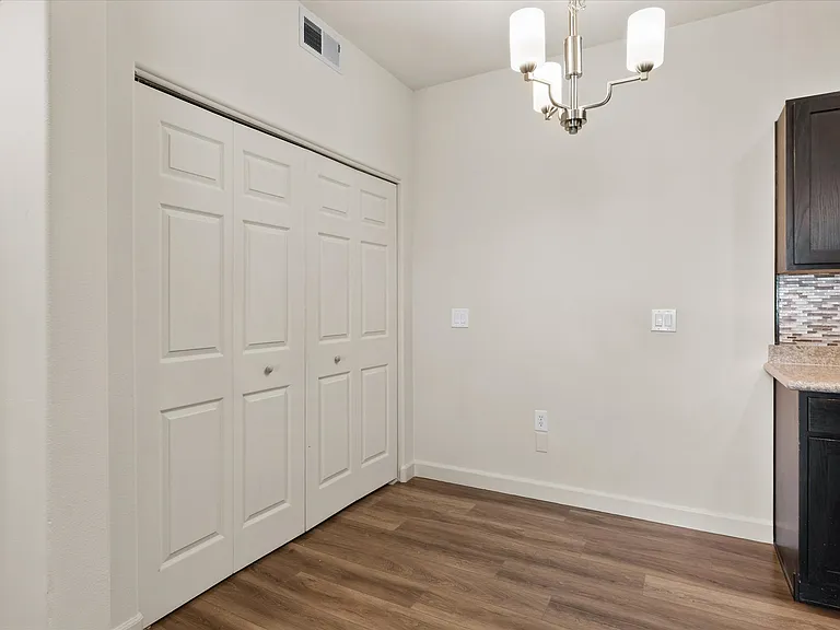 The View Apartments — Photo 45
