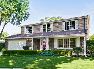 2718 N Brighton Pl, Arlington Heights, IL 60004