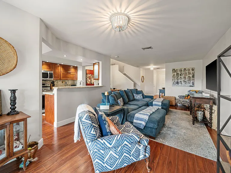 5250 Sapphire Valley — Photo 11