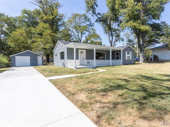 3007 Smiley Rd, Bridgeton, MO 63044