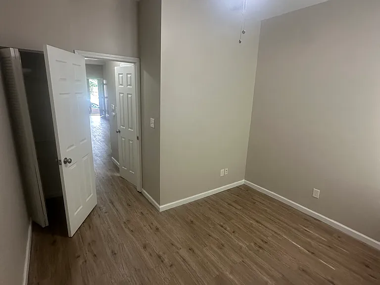 2010 Missouri Ave #1 — Photo 6