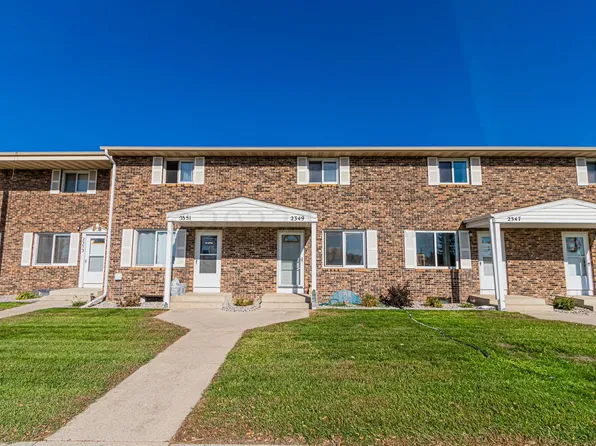 2349 20 1/2 Ave S, Fargo, ND 58103