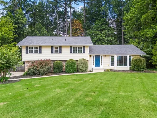 4576 Cedar Knoll Dr NE, Marietta, GA 30066