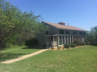 15805 Sixth Street Rd, Wamego, KS 66547