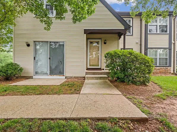 1110 Pinhorn Dr, Bridgewater, NJ 08807