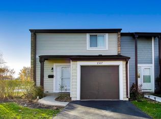 1507 Clearwater Ln, Wheeling, IL 60090