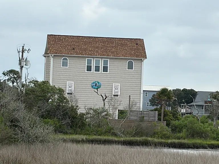 410 W Wilmington Ave — Photo 35