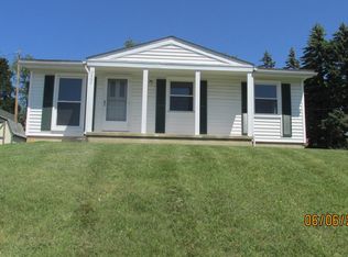 2398 Highview Cres, Staunton, VA 24401