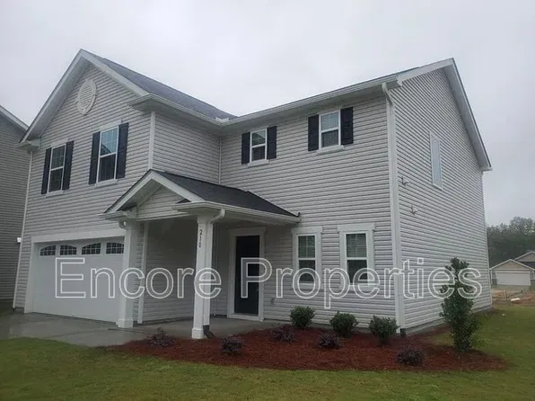 210 Summer Ranch Dr, Holly Springs, NC 27540