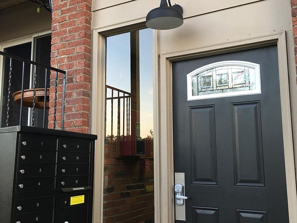 1st image of 49 Division St APT 10