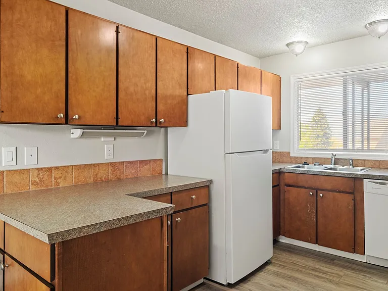 211 N Delaware Ave — Photo 42