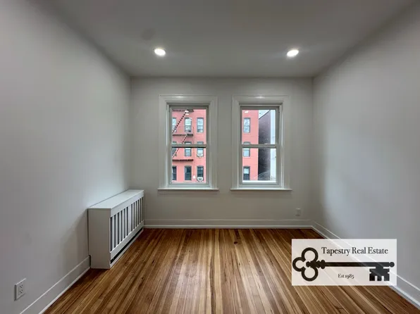 23-07 29th Avenue image 11 of 13