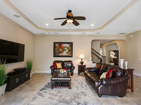 5th image of 4071 Windcrest Dr