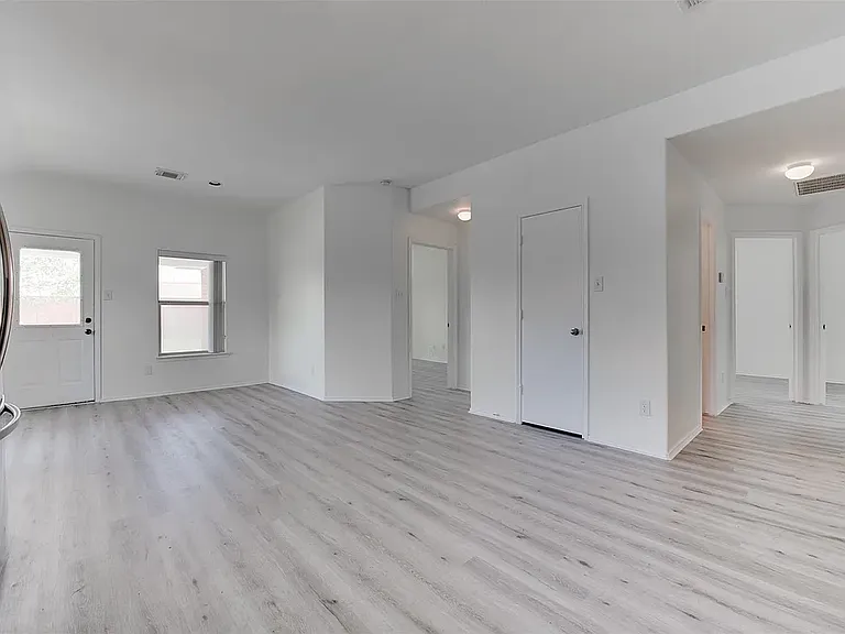 5918 Laramie River Ct — Photo 13