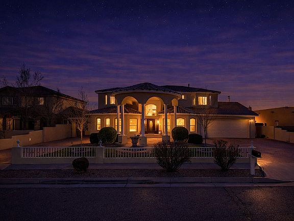 5th image of 2304 La Vista Ct NW