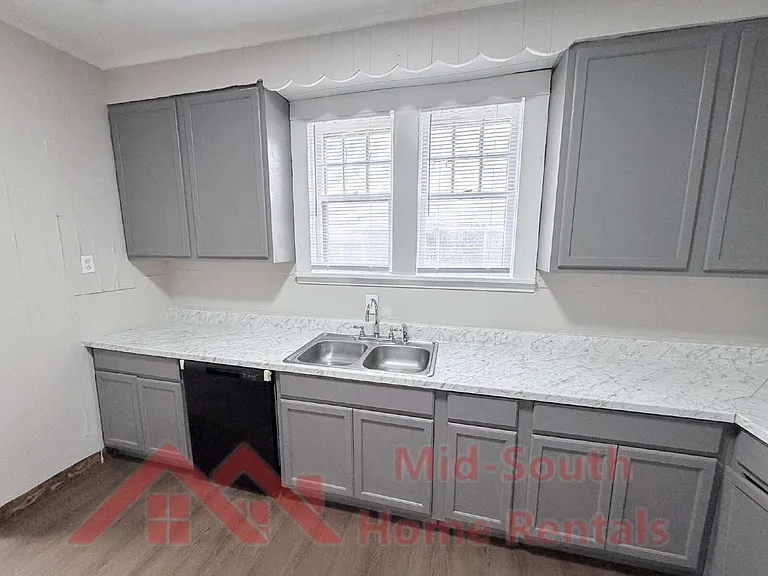 3078 Chisca Ave — Photo 8