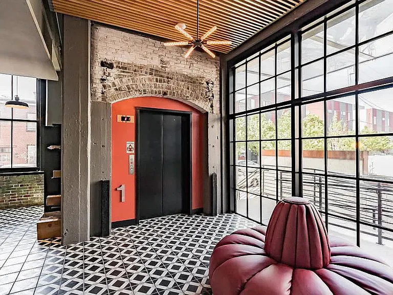 Reach Lofts — Photo 18