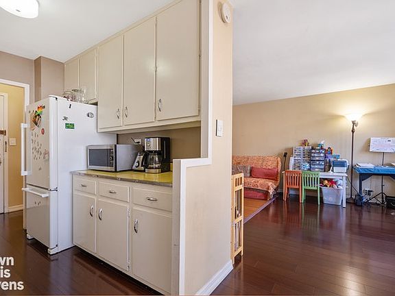 3rd image of 303 W 66th St APT 14FE
