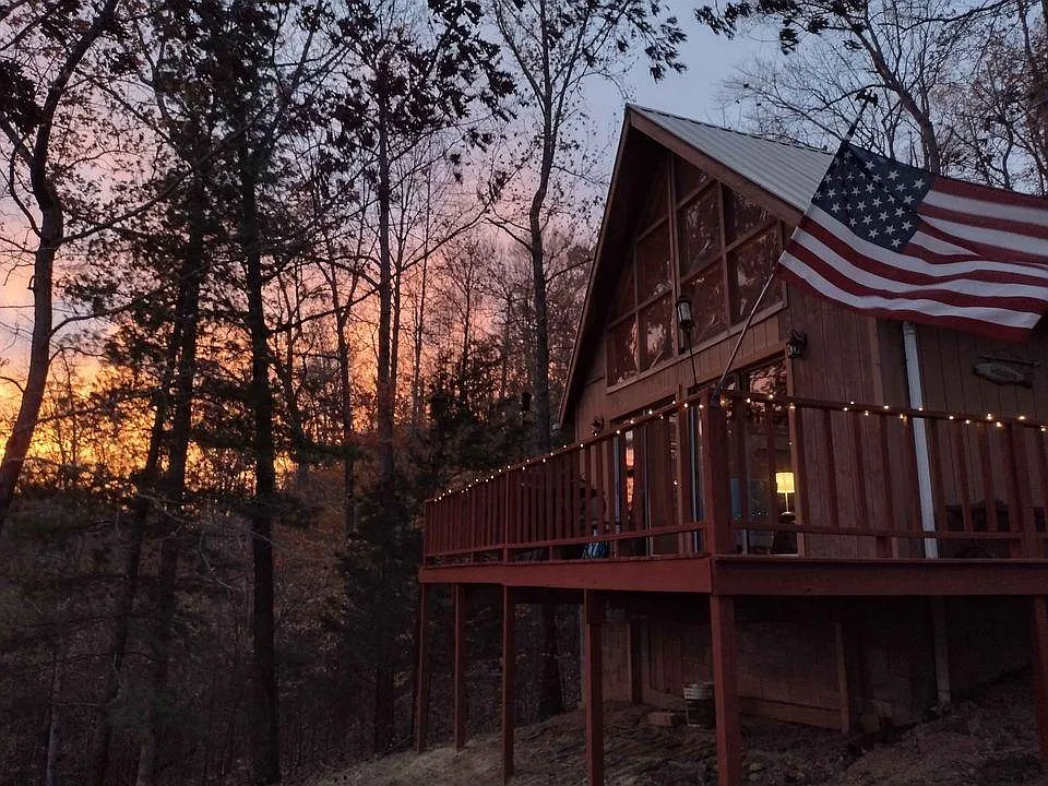 2 bed, 840 sqft, $1,500 — Photo 2