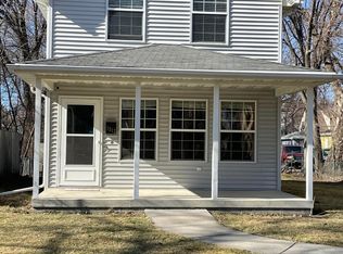 1512 University Ave, Grand Forks, ND 58203