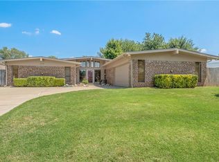 8100 Harvest Moon Rd, Oklahoma City, OK 73132