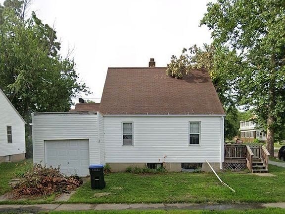 2nd image of 216 N Mulanix St