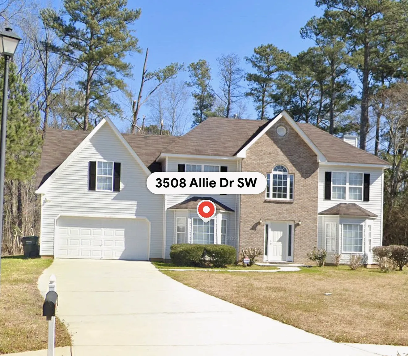 4 bed, 2.5 bath, 2638 sqft, $3,500 — Photo 1