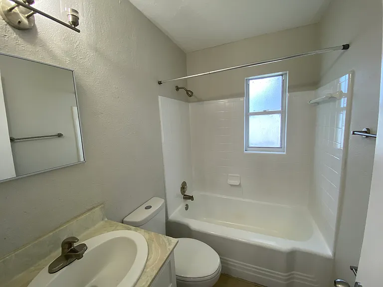 601 Riverview Ave — Photo 16