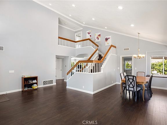 4th image of 282 Port Royal Way