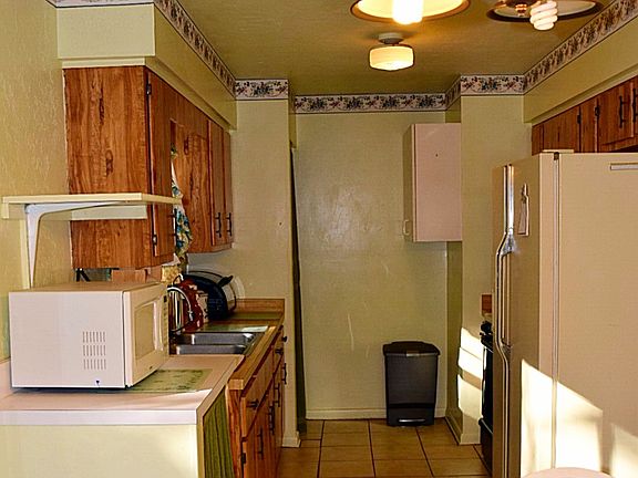 4th image of 2639 NW 45th Pl