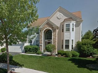 2931 Sandra Ln, Waukesha, WI 53188