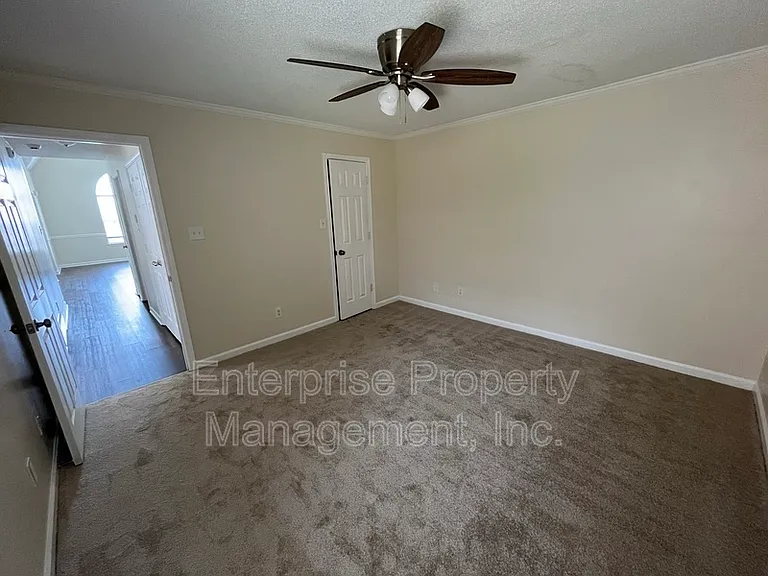 6869 Century Oaks Dr — Photo 20