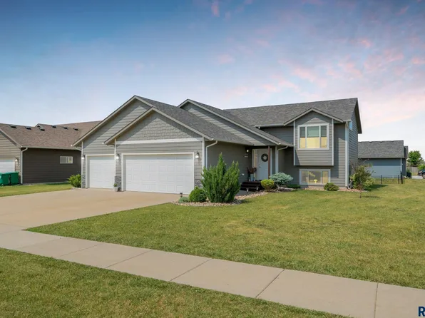 439 Lien Ave, Harrisburg, SD 57032