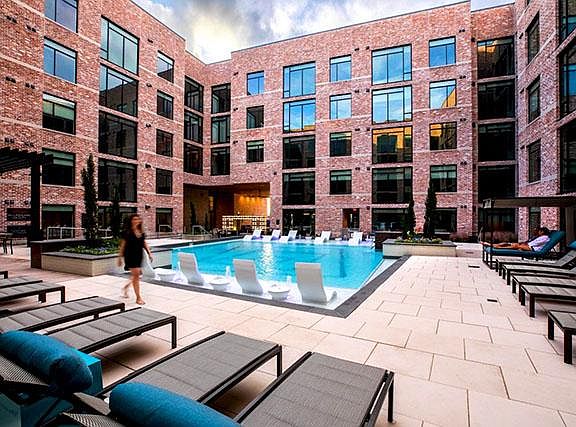4th image of 3665 Washington Ave