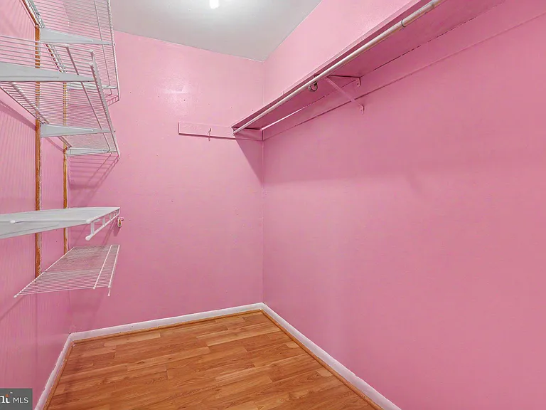 653 Franklin St — Photo 21